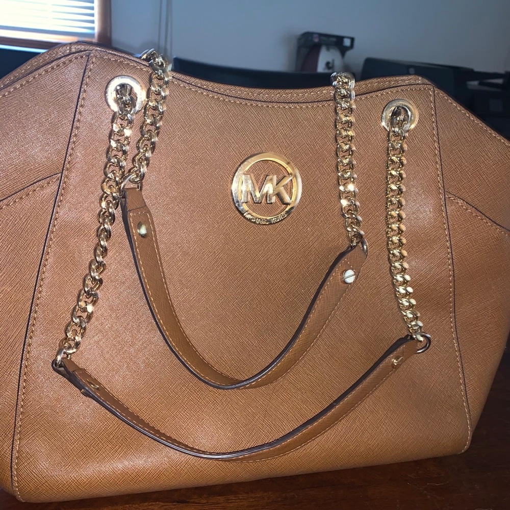 Medium Micheal Kors Leather Tote - Picture 2 of 4